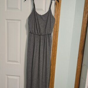 Old Navy Gray Pleated Smocked Sundress